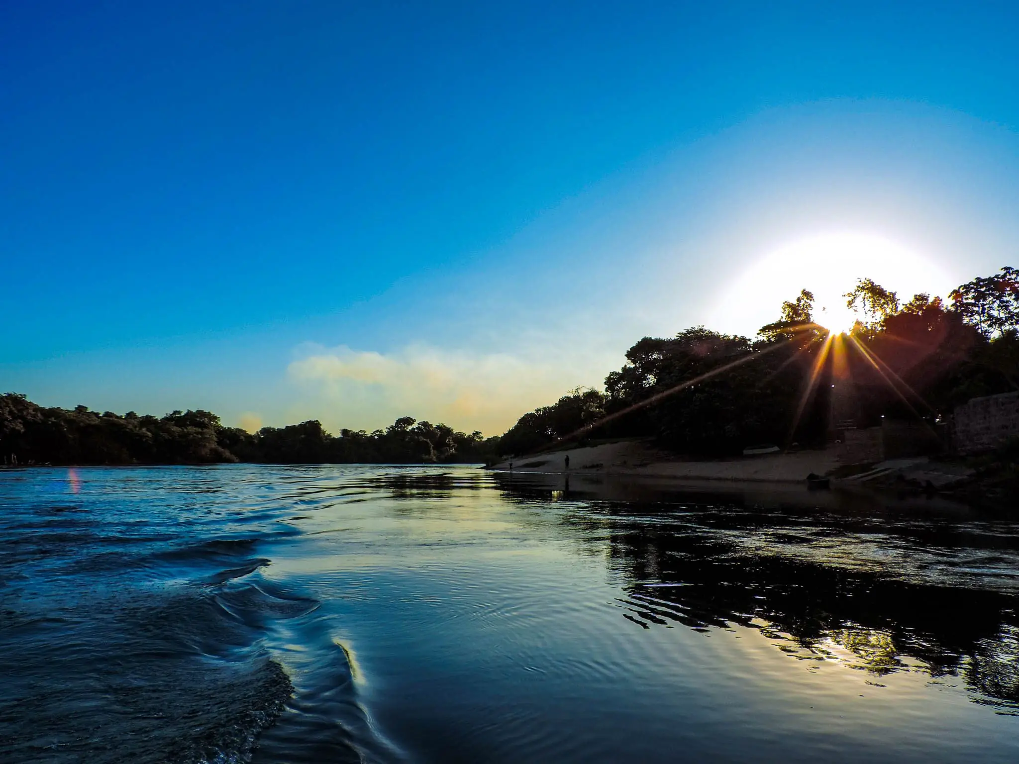 Atardecer en el Río Paraná junto a Pirarenda